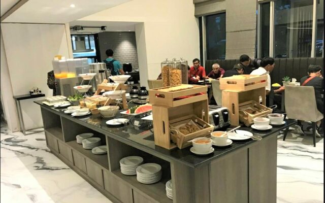 Bella B All Suite Bangkok (SHA Extra Plus)