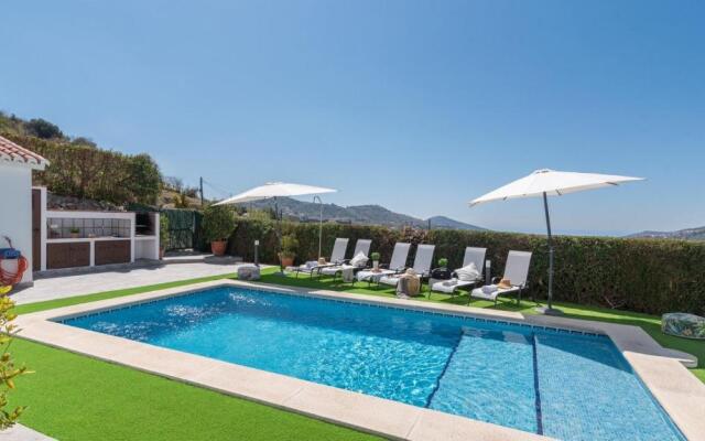 Cortijo Entre Pueblos Competa by Ruralidays