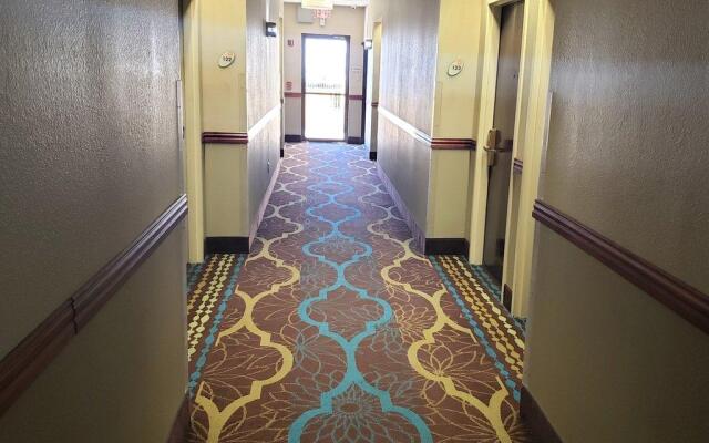 Red Roof Inn Terrell