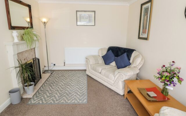 Lynsted Lodge