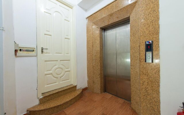 Thu Do Vang 12 Hotel by OYO Rooms