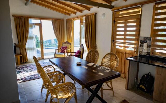 The moonrise Karaağaç Ölüdeniz