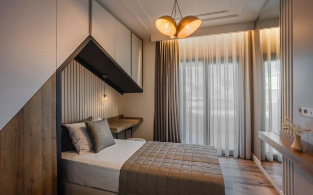 Luxury Garden Suites