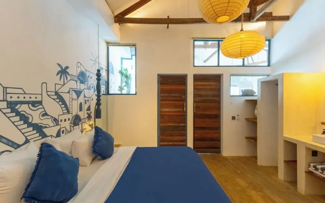 Santorini Suites