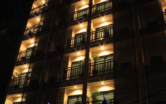 Patong Hemingway's Hotel