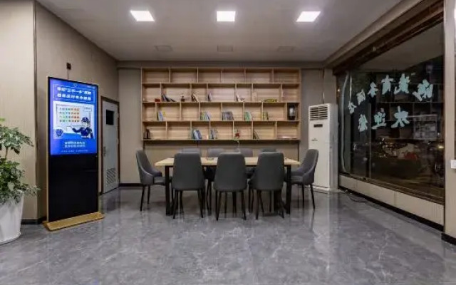 TongQianWan Hotel