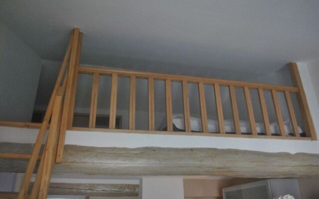 La Maison du Chat Roi. Chambre D'Hote