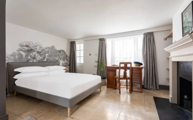 Molyneux Street II by Onefinestay