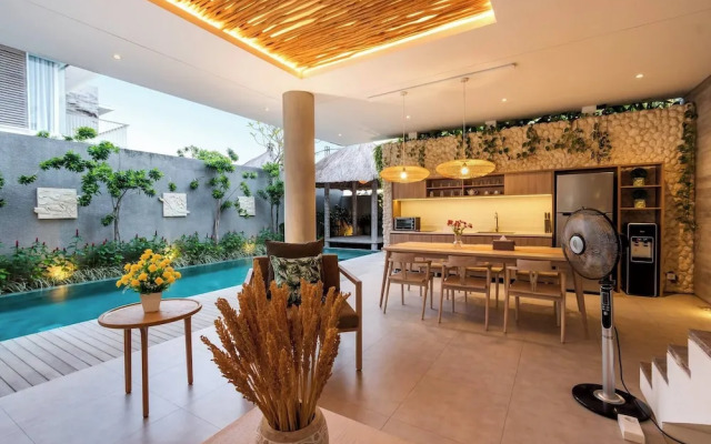 Swan Villas in Seminyak