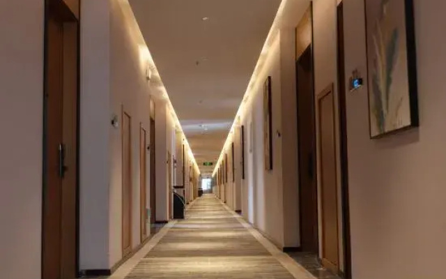 Greentree Inn (Jiyuan Xinyao City Square Branch)