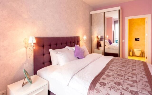 Mera Suites