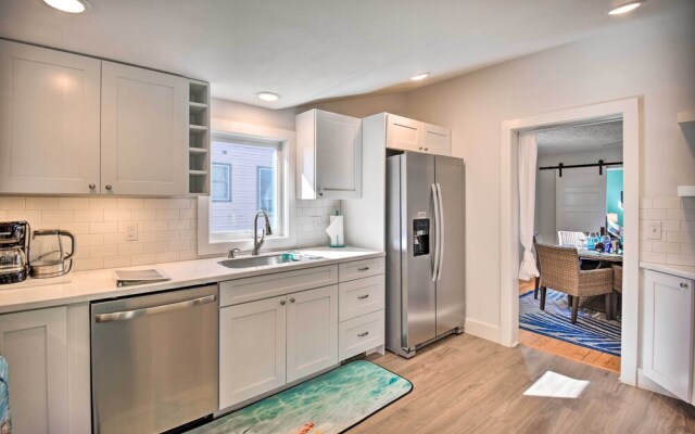 Chincoteague House w/ Enclosed Porch + Deck