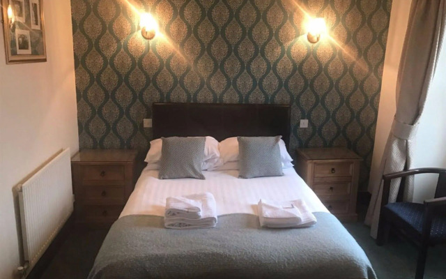 County Hotel