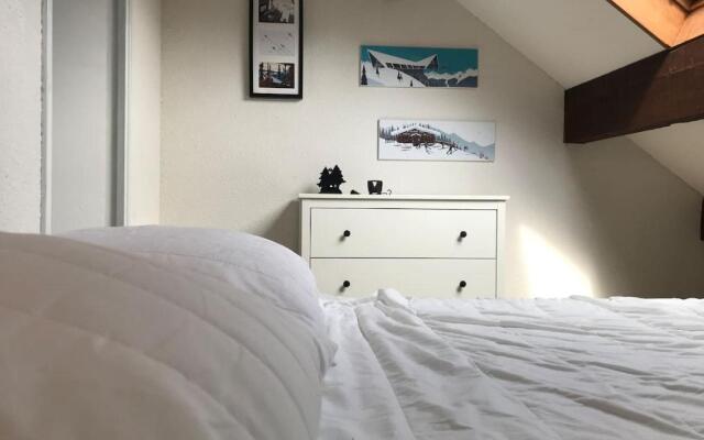 Grand T3 en duplex pour 6 avec parking couvert