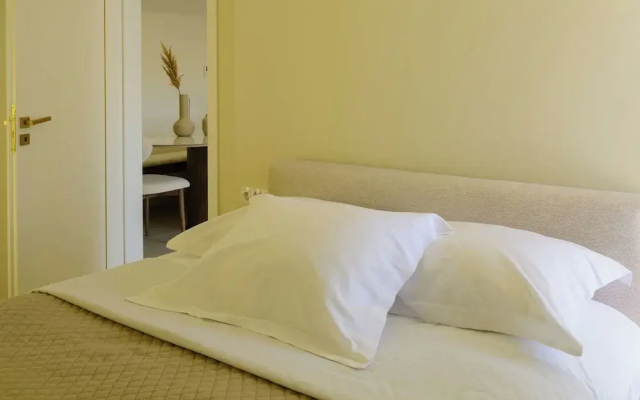 Thea Acropolis Suites & Apartments