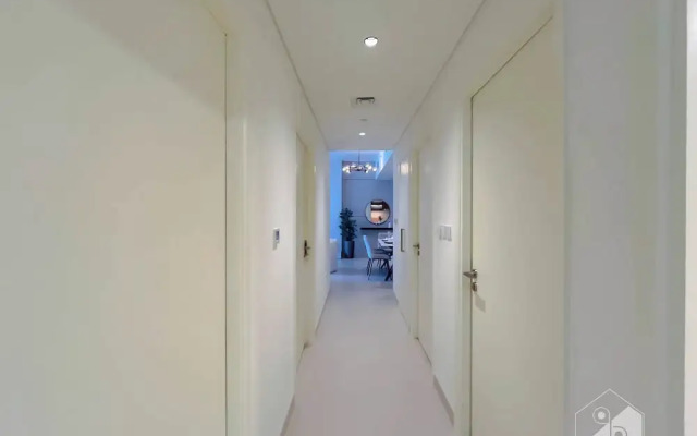 Burj Crown Luxury 3bedroom Balcony & View