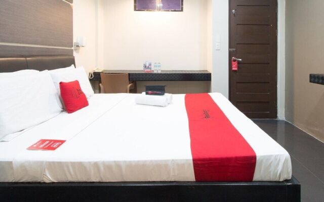 RedDoorz Plus near Laoag International Airport