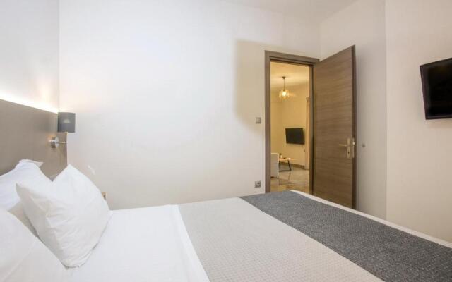 Vardians Villas & Suites