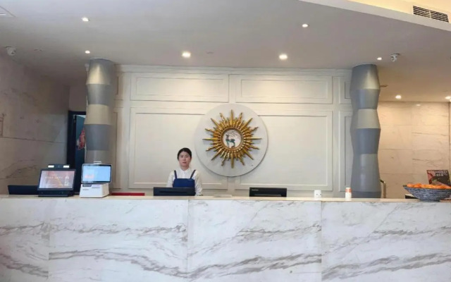 Orange Hotel Select