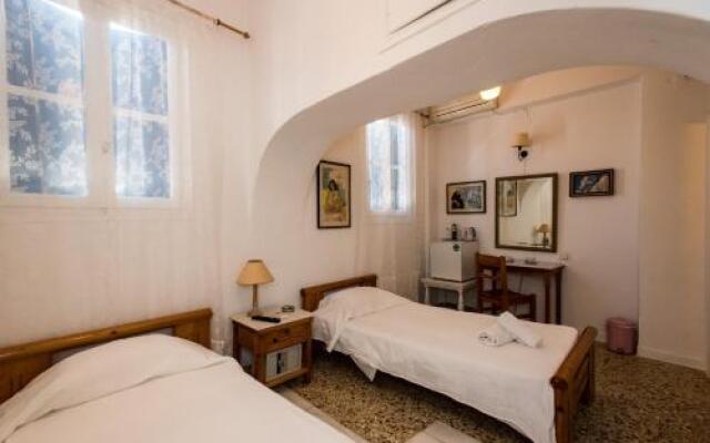 Hotel Delphines