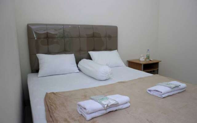 EXPRESS O 92106 Nayus Homestay Syariah