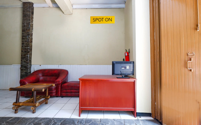 OYO 2240 Simpang Tujuh Residence