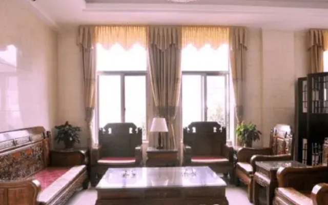Longchuan Hotel