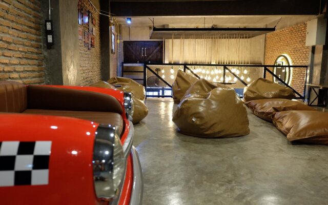 Sleepover Hostel Bangkok