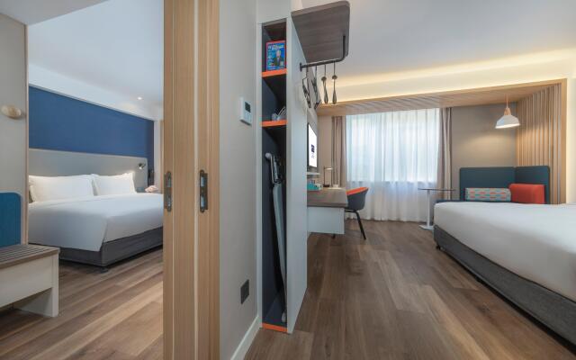 Holiday Inn Express Shanghai Jiading Center by IHG