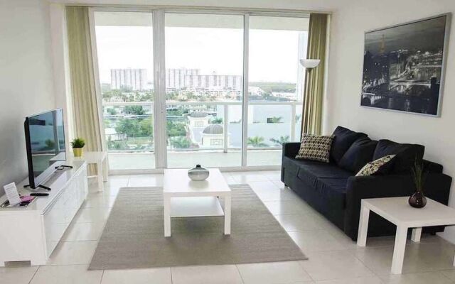 Intracostal Sunny Isles