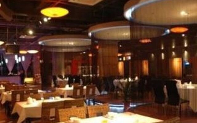 Shenglong Hotel