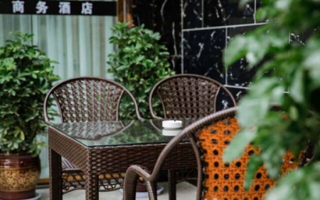 Linshui Zexin Business Hotel