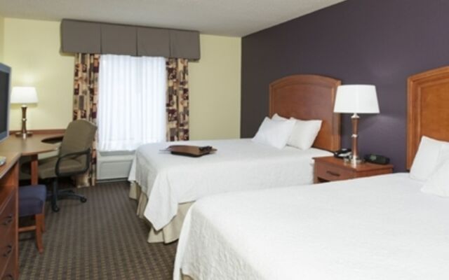 Hampton Inn & Suites Grand Rapids-Airport 28th St