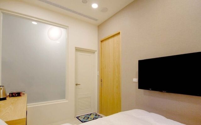 Sun Moon Lake FRIDAY Inn Guest House