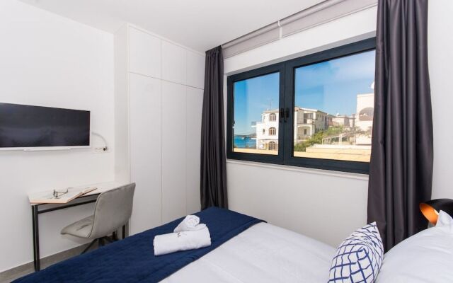 Luxury Apartments Royal M with Pool