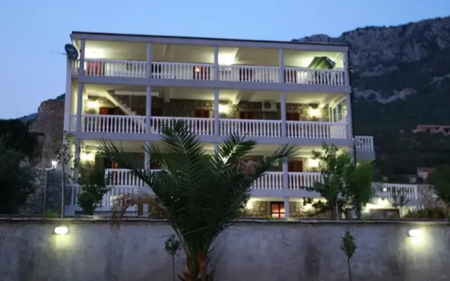Vila Lazar
