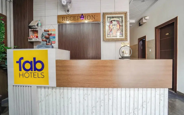 Fabhotel Shri Giriraj Ji Dham