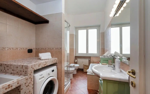Bright Apartment in San Martino