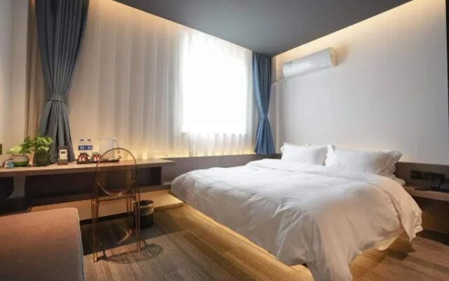 Magnotel Hotel (Yixing Bus Station Tuanji Scenic Area)