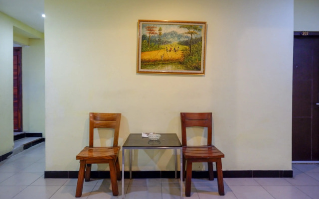 RedDoorz Plus @ Hotel Asih UNY
