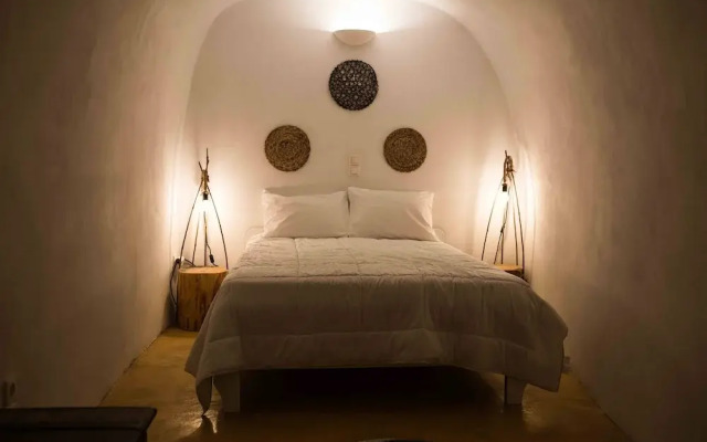 The Grand Cave House