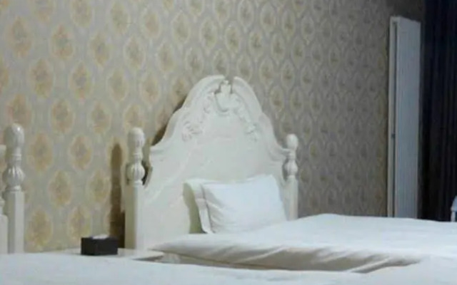 Zhenzhou Lantian Business Hotel