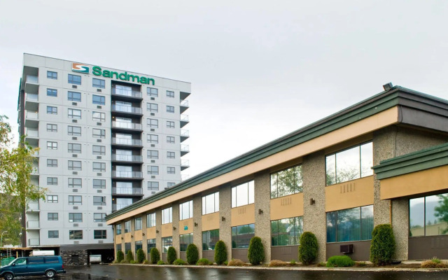 Sandman Hotel & Suites Kelowna