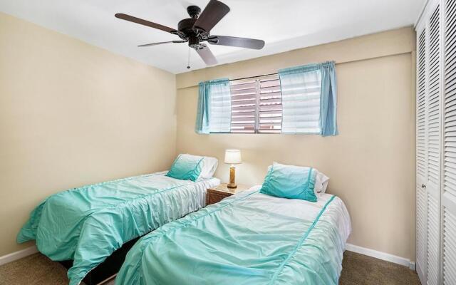 Kona Mansions - Studio condo by RedAwning