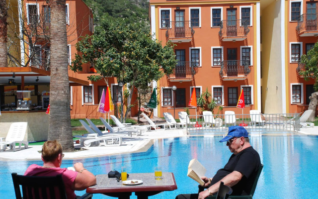 Akdeniz Beach Hotel