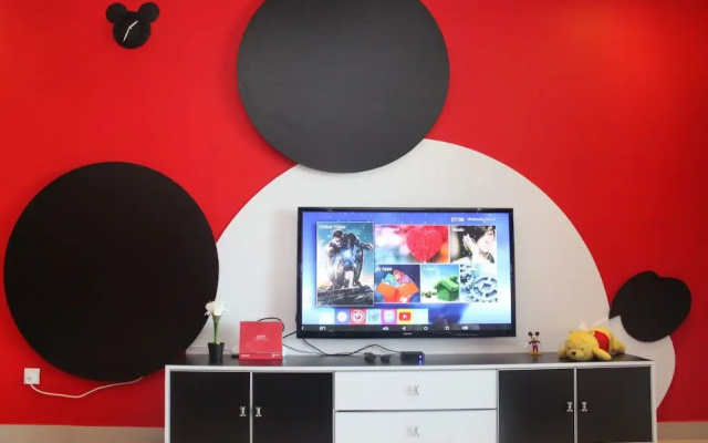 Mickey Mouse Signature Suite – Guest Rooms – Sandakan