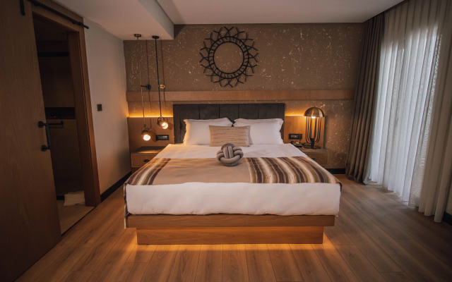 Panagia Suite Hotel