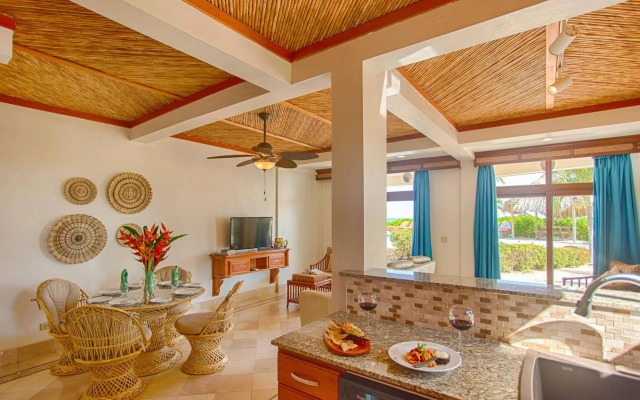 The Lodge at Jaguar Reef