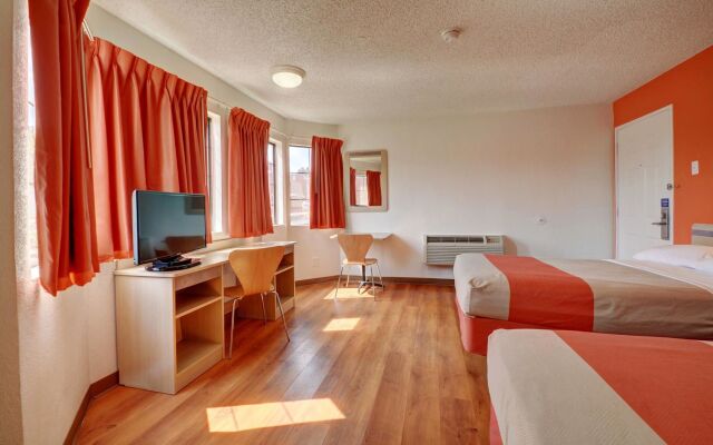 Motel 6 Wethersfield, CT - Hartford