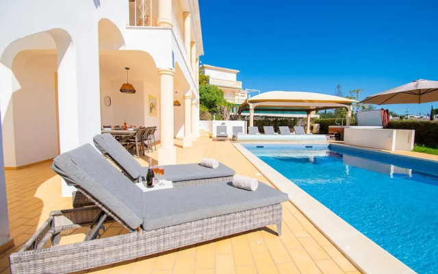 Casa Filipa Lower Floor